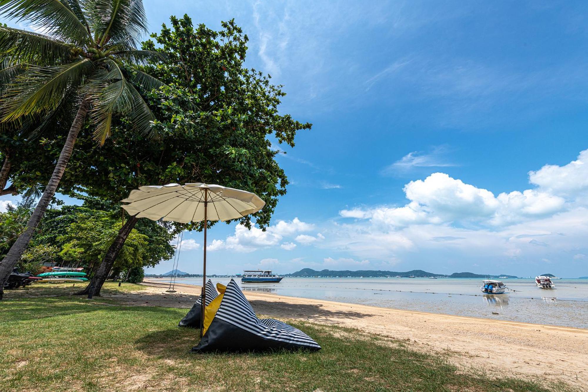 Blue Beach Grand Resort And Spa In Chalong Phuket By Dayuu Ban Saiyuan Extérieur photo
