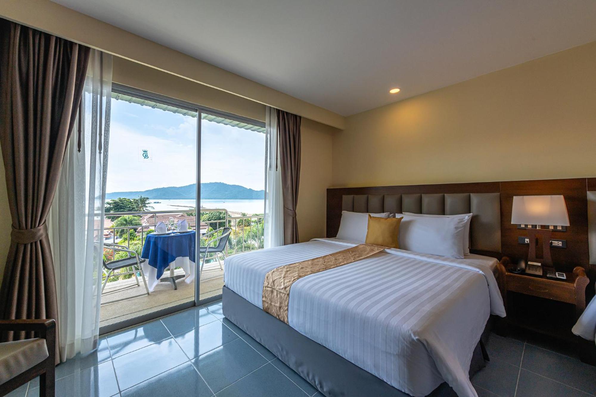 Blue Beach Grand Resort And Spa In Chalong Phuket By Dayuu Ban Saiyuan Extérieur photo