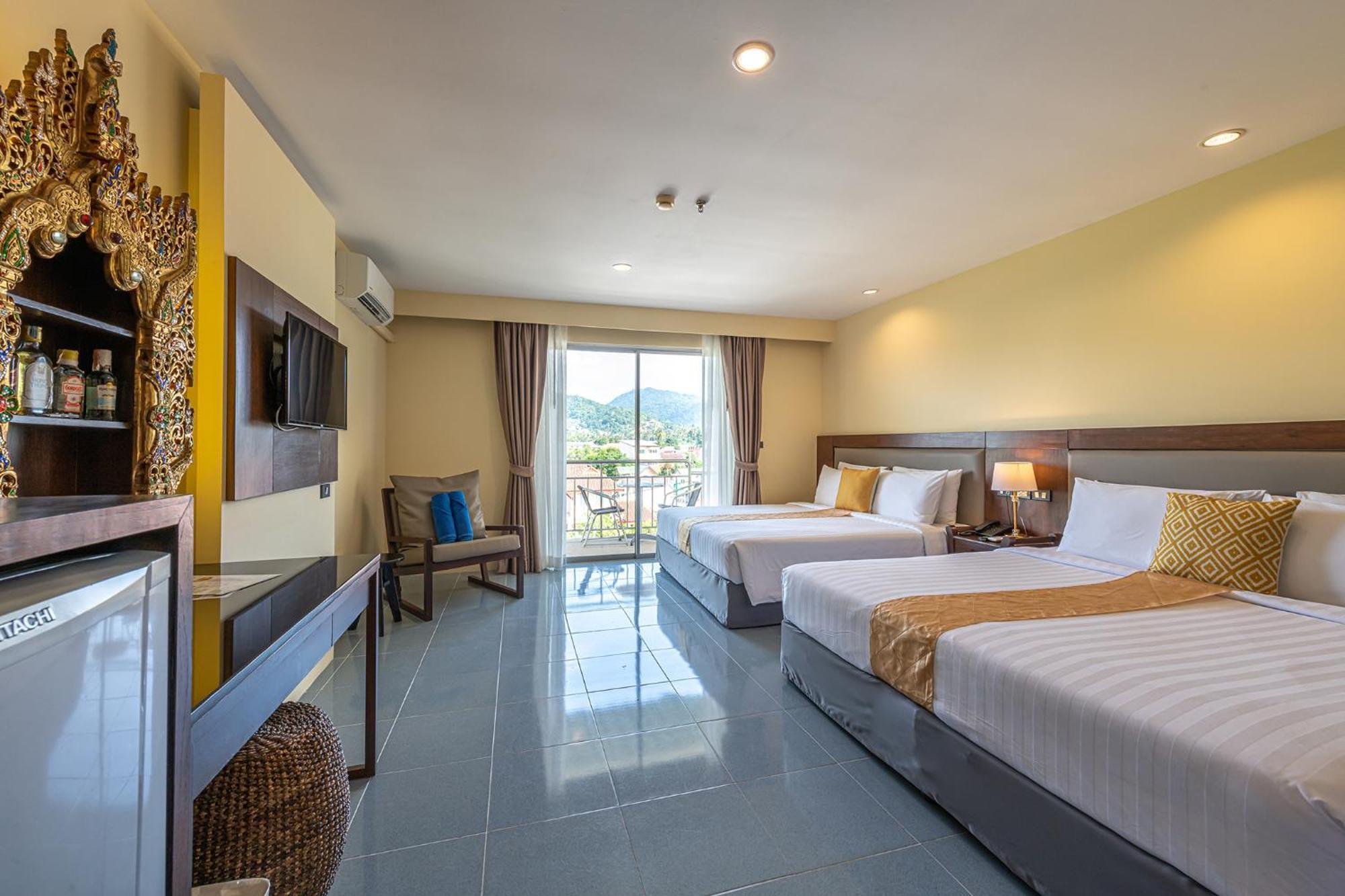 Blue Beach Grand Resort And Spa In Chalong Phuket By Dayuu Ban Saiyuan Extérieur photo