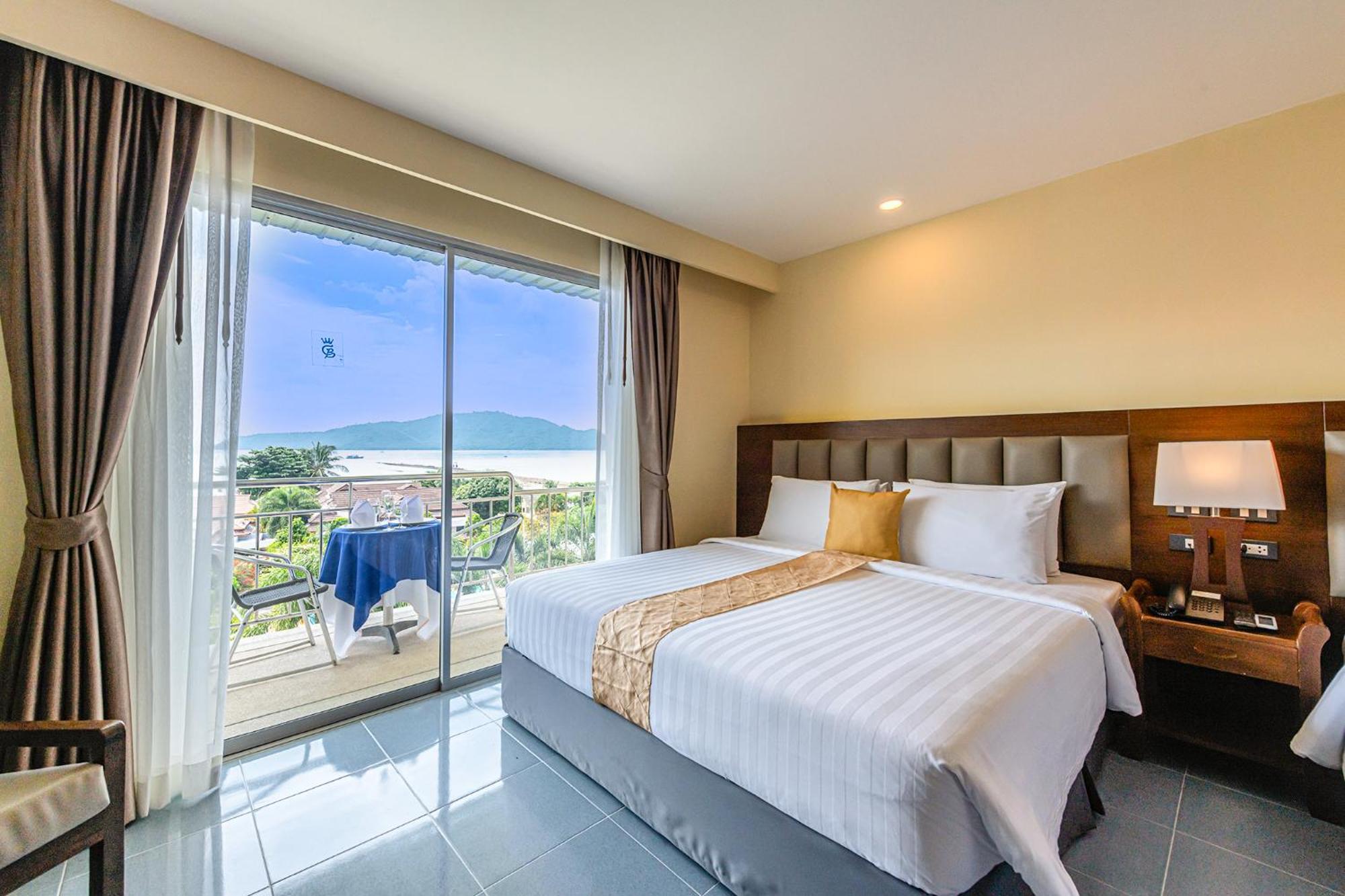 Blue Beach Grand Resort And Spa In Chalong Phuket By Dayuu Ban Saiyuan Extérieur photo