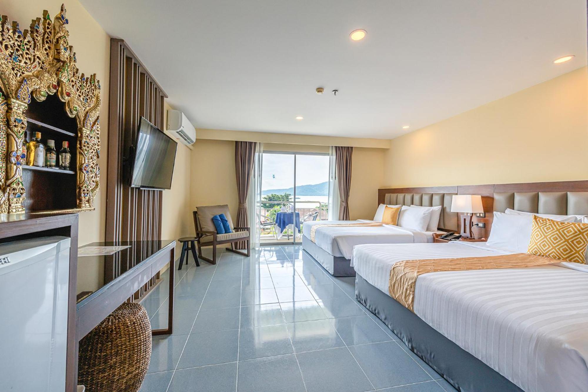 Blue Beach Grand Resort And Spa In Chalong Phuket By Dayuu Ban Saiyuan Extérieur photo
