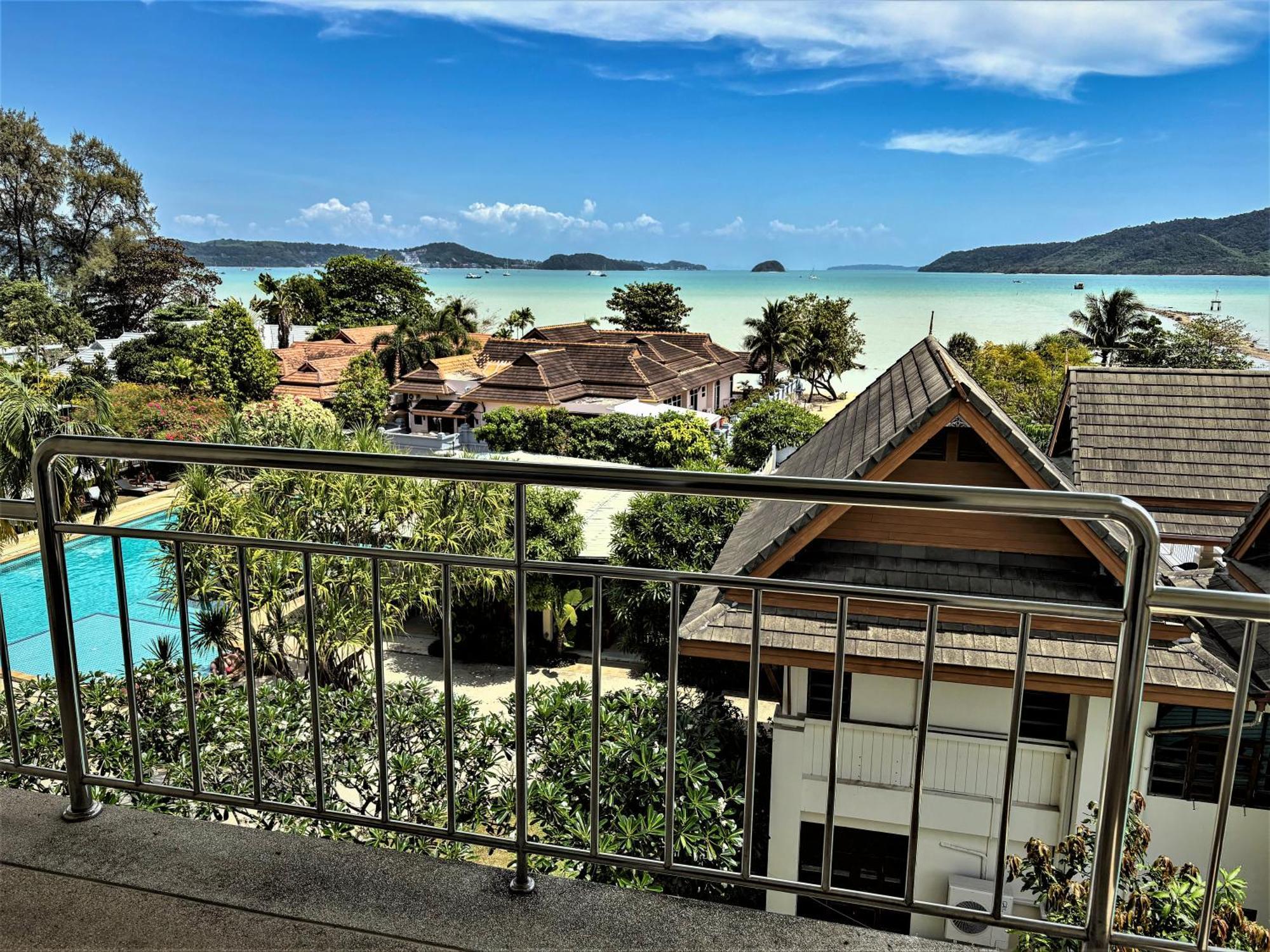 Blue Beach Grand Resort And Spa In Chalong Phuket By Dayuu Ban Saiyuan Extérieur photo